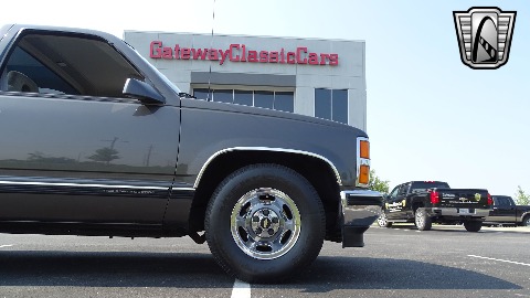 1991 Chevrolet Silverado image 36