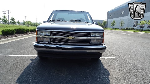 1991 Chevrolet Silverado image 14
