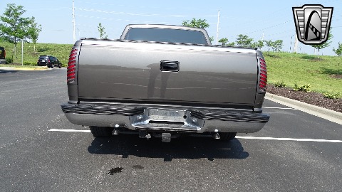 1991 Chevrolet Silverado image 18