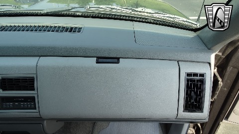 1991 Chevrolet Silverado image 122