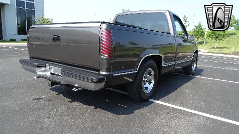 1991 Chevrolet Silverado image 19