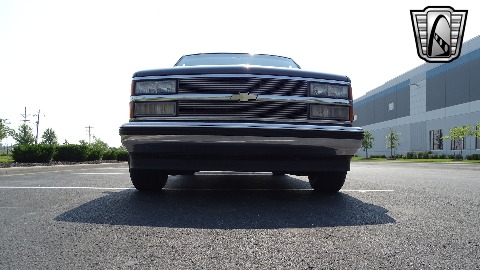 1991 Chevrolet Silverado image 22