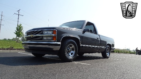 1991 Chevrolet Silverado image 23