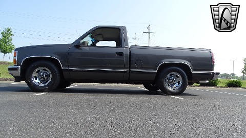 1991 Chevrolet Silverado image 24