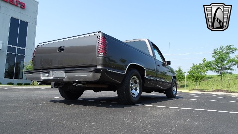 1991 Chevrolet Silverado image 27