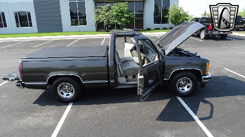 1991 Chevrolet Silverado image 54