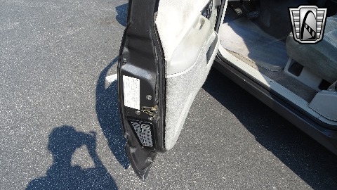 1991 Chevrolet Silverado image 132