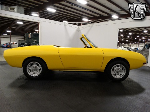 1967 Fiat 850 image 9