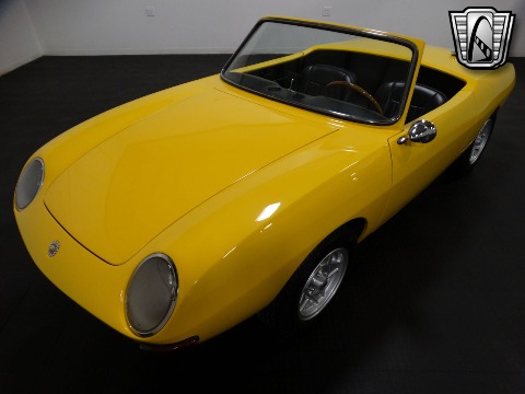 1967 Fiat 850 image 12