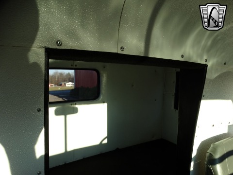 1952 Ford F6 image 107