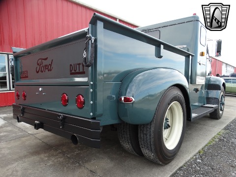 1952 Ford F6 image 8
