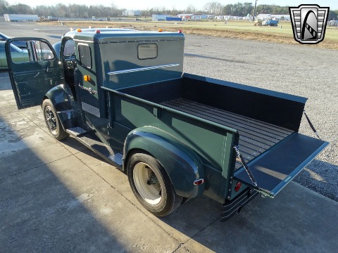 1952 Ford F6 image 60