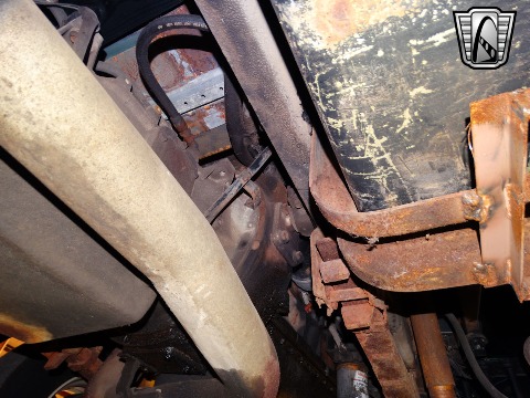 1952 Ford F6 image 139