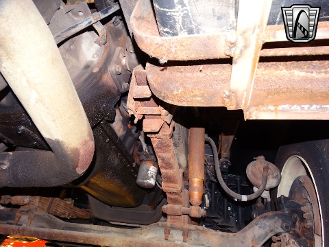 1952 Ford F6 image 140