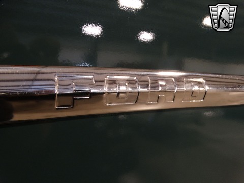 1952 Ford F6 image 143