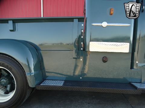 1952 Ford F6 image 41