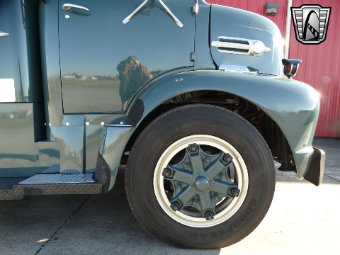 1952 Ford F6 image 44