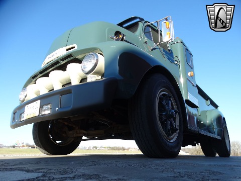 1952 Ford F6 image 20