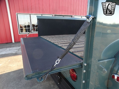 1952 Ford F6 image 74