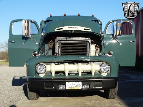 1952 Ford F6 image 49