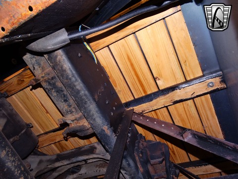 1952 Ford F6 image 127