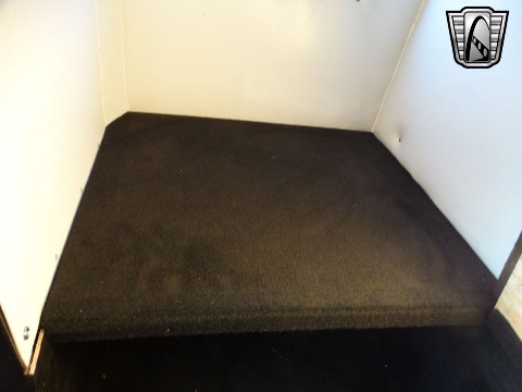 1952 Ford F6 image 104