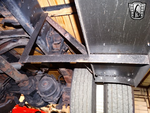 1952 Ford F6 image 130