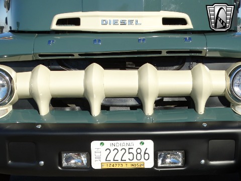 1952 Ford F6 image 28