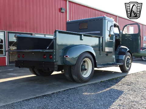 1952 Ford F6 image 54