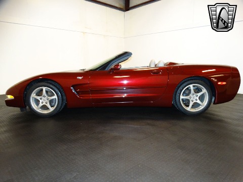 2003 Chevrolet Corvette image 13