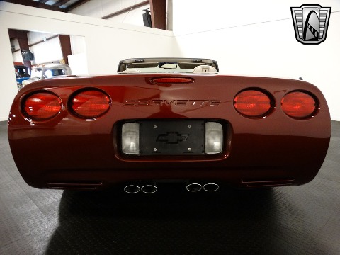 2003 Chevrolet Corvette image 15