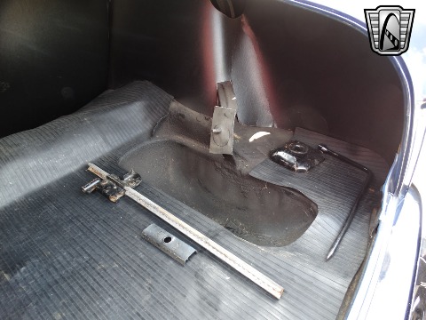 1950 Ford Custom image 133