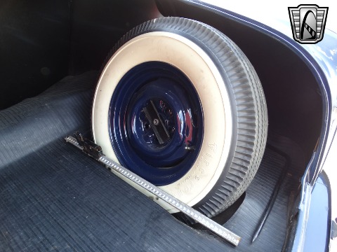 1950 Ford Custom image 134