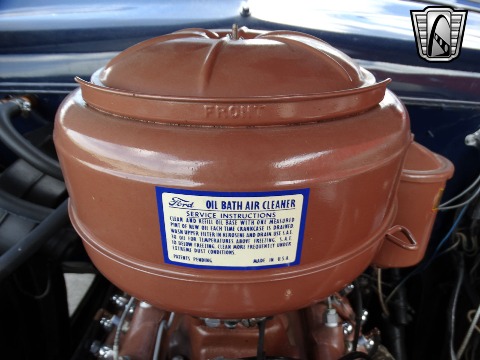 1950 Ford Custom image 85