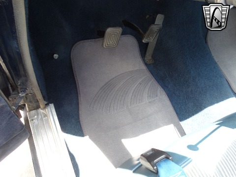 1950 Ford Custom image 137