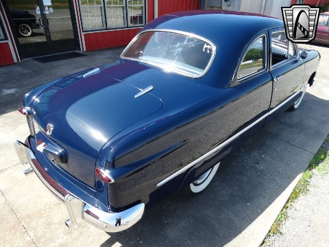 1950 Ford Custom image 16