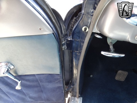 1950 Ford Custom image 95