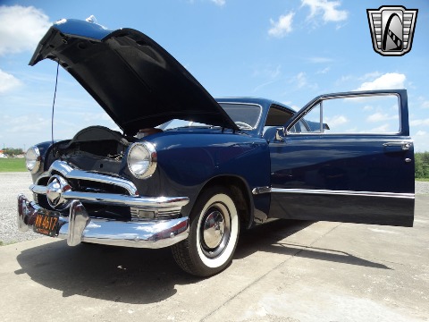 1950 Ford Custom image 44