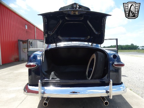 1950 Ford Custom image 47