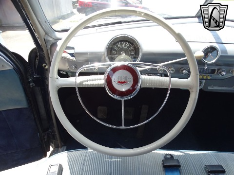 1950 Ford Custom image 102