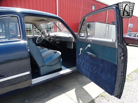 1950 Ford Custom image 130