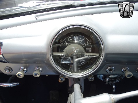1950 Ford Custom image 105