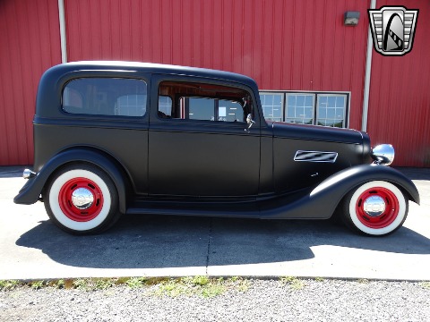 1935 Chevrolet Standard image 9