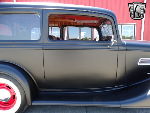 1935 Chevrolet Standard image 38