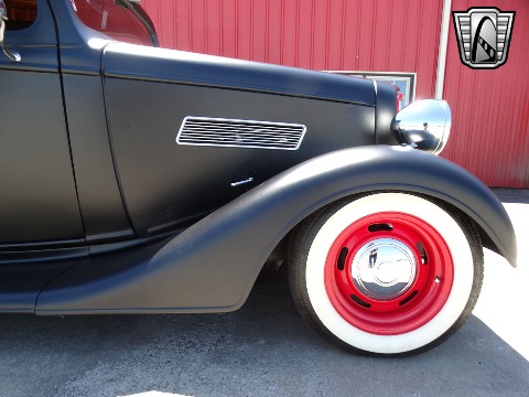 1935 Chevrolet Standard image 39