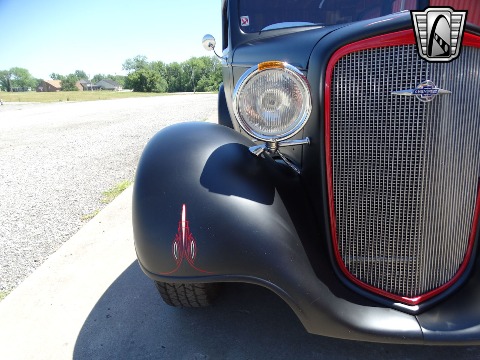 1935 Chevrolet Standard image 27