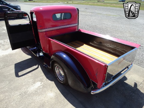 1937 Chevrolet Truck image 57