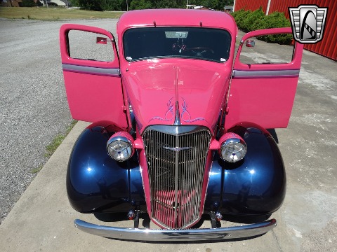 1937 Chevrolet Truck image 54