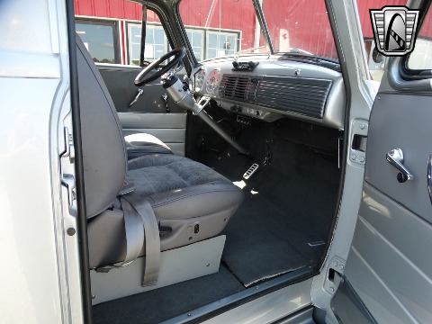 1952 Chevrolet 3100 image 131