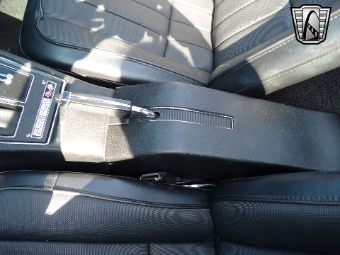 1972 Chevrolet Corvette image 121